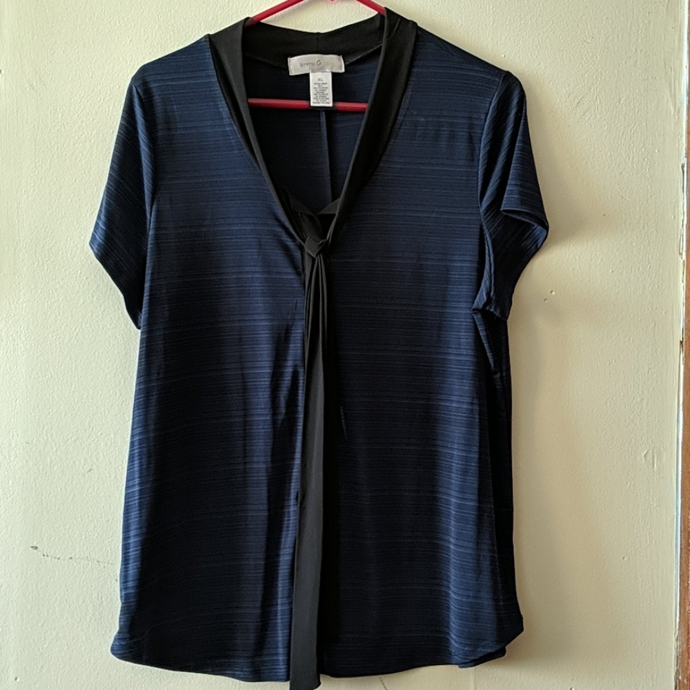 Woman's extra large blouse.